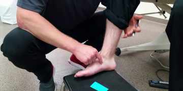 Easy tests for foot drop