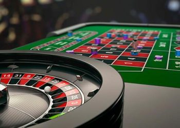 How do I play a casino online?